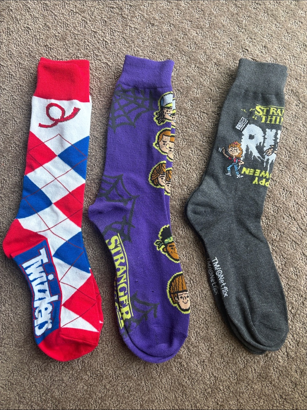 Stranger Things socks - Picture 1 of 8